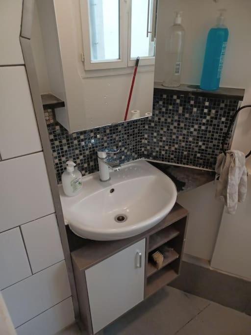 Appartement.1 Сент-Уен Екстериор снимка